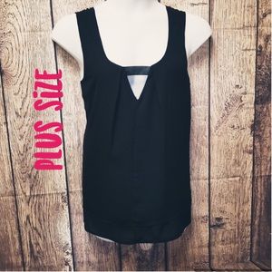 Black plus lowcut keyhole sleeveless tanktop shirt